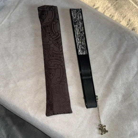 Preloved Celene fan Collection black excellent condition comes with pouch. - Picture 7 of 7